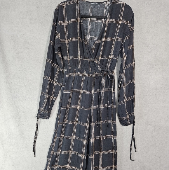 Asos Design Women 4 Jumpsuit Vneck Black Window Panel Plaid Long Sleeve Bow Boho - Picture 1 of 13